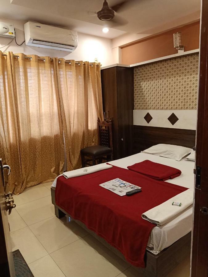 Hotel Sangeeth Lodging Майсур Экстерьер фото